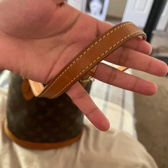 Louis Vuitton bucket bag - Picture 12 of 16
